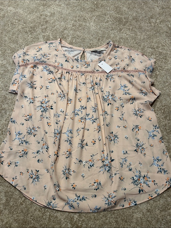 LOFT Tops - LOFT Pink Floral top